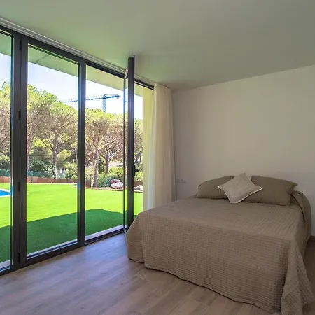 Appartement Sleeps 4 Pool