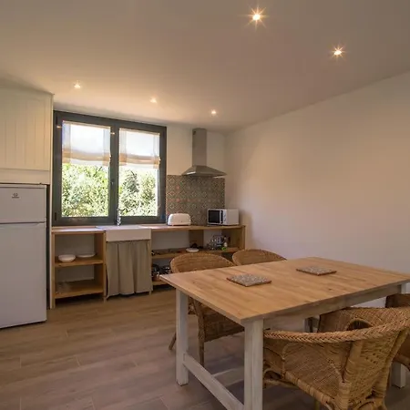Sleeps 4 Pool Begur