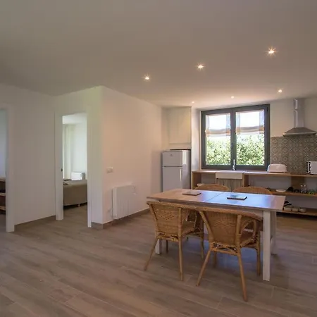 Appartement Sleeps 4 Pool *