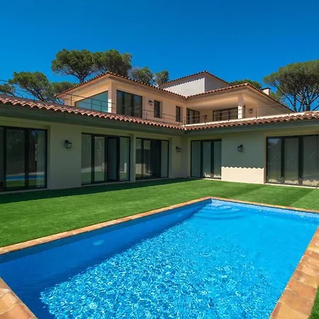 Appartement Sleeps 4 Pool *