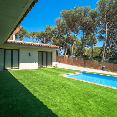 Appartement Sleeps 4 Pool Begur