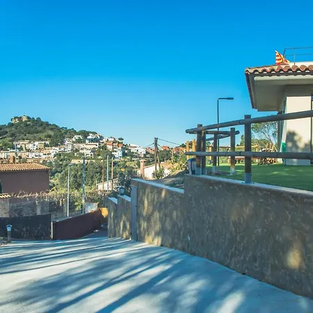 Sleeps 4 Pool Appartement