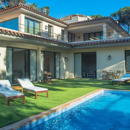 Sleeps 4 Pool * Begur